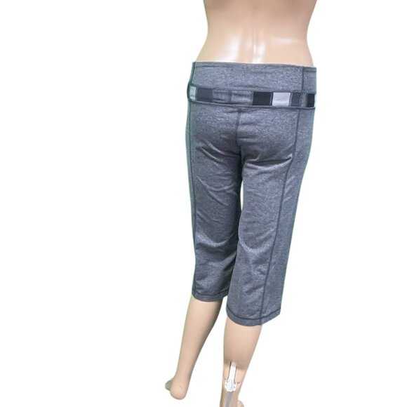 Lululemon Cropped Flare Yoga Pants 28" Waist - Med (8) - Picture 4 of 9